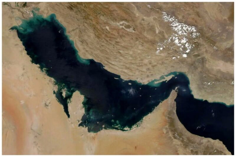 تنگه هرمز