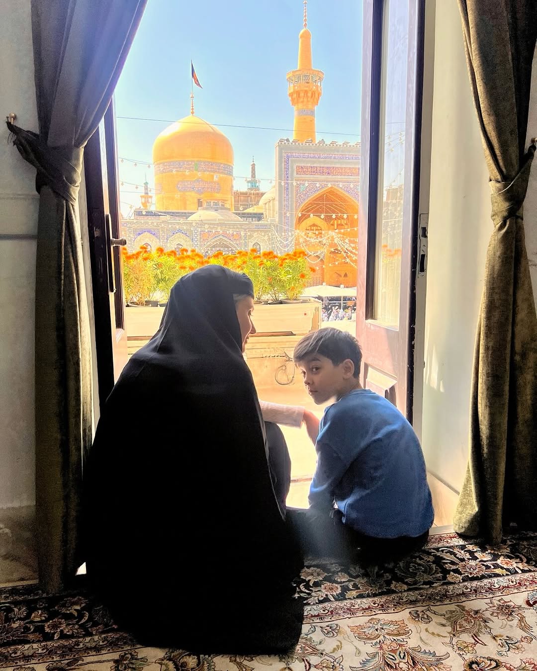 گلوریا هاردی و پسرش