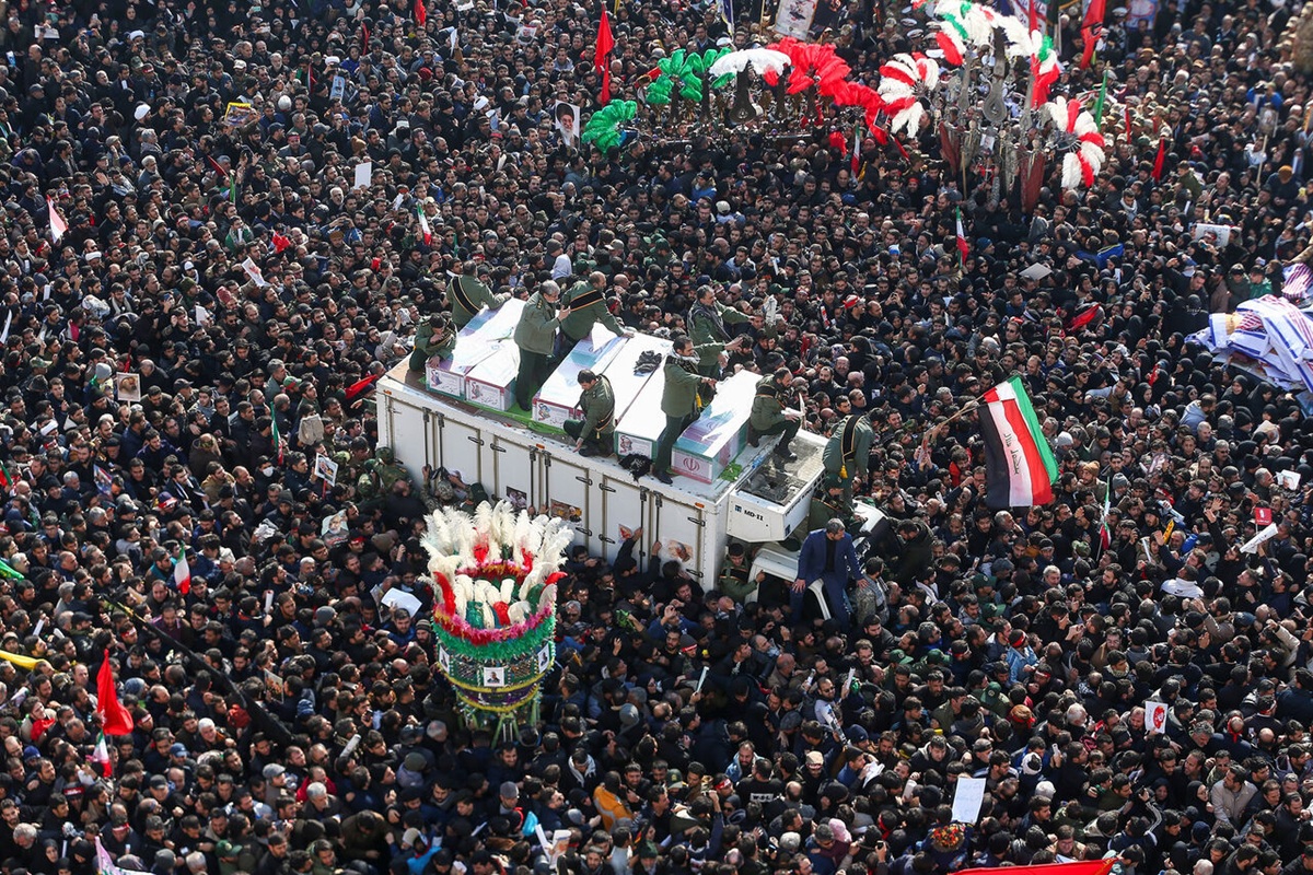 بزرگترین تشییع جنازه ایران