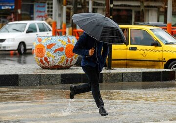 هشدار بارندگی در شمال کشور / رعدوبرق و باد شدید در راه است / تهران تا ۳۲ درجه گرم می‌شود